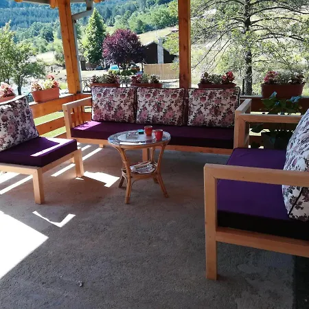 Vikendica Darija * 克拉列沃