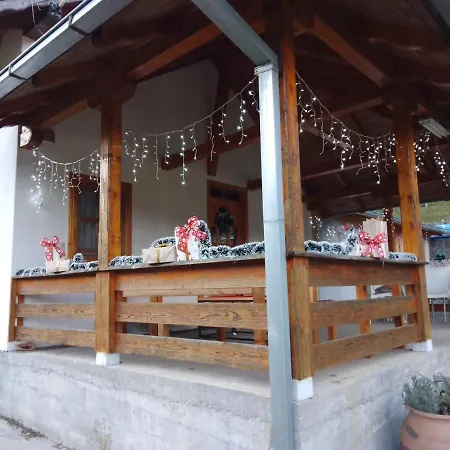 Vikendica Darija * 克拉列沃